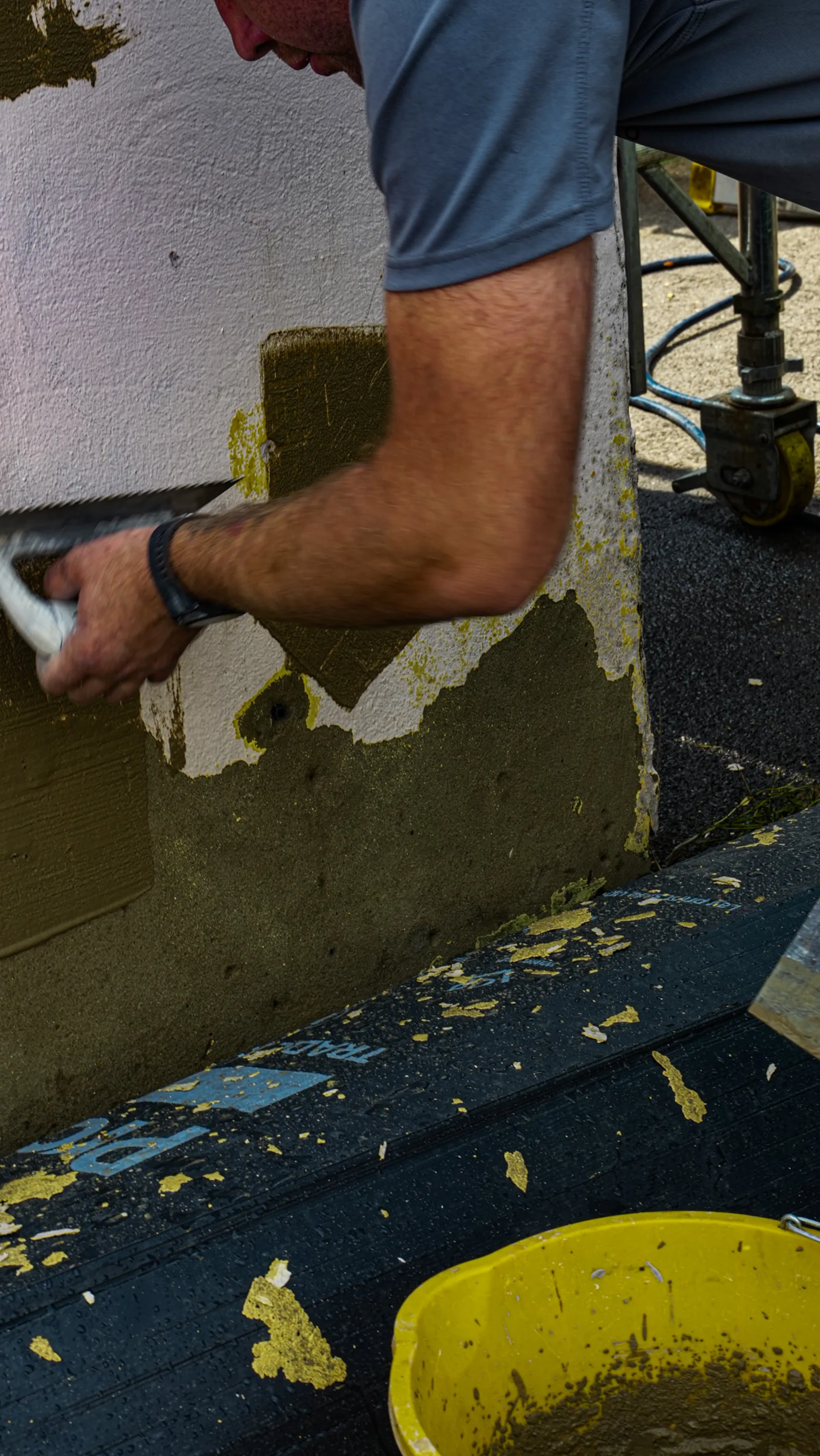 Freshly applied render and brickwork repair by the Proofterior team